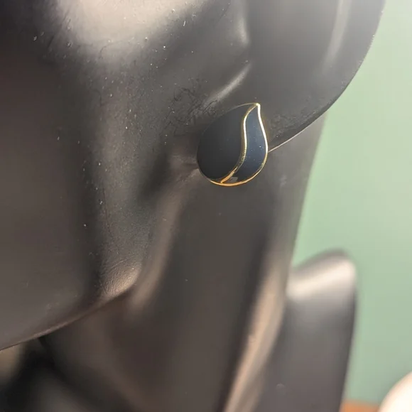 Vintage 1980's Gold Navy Blue Tear Drop Earrings - Picture 4 of 5